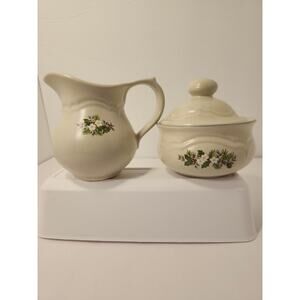 Pfaltzgraff Christmas Heirloom Creamer Sugar Bowl Set Of 2 Retired USA Holly